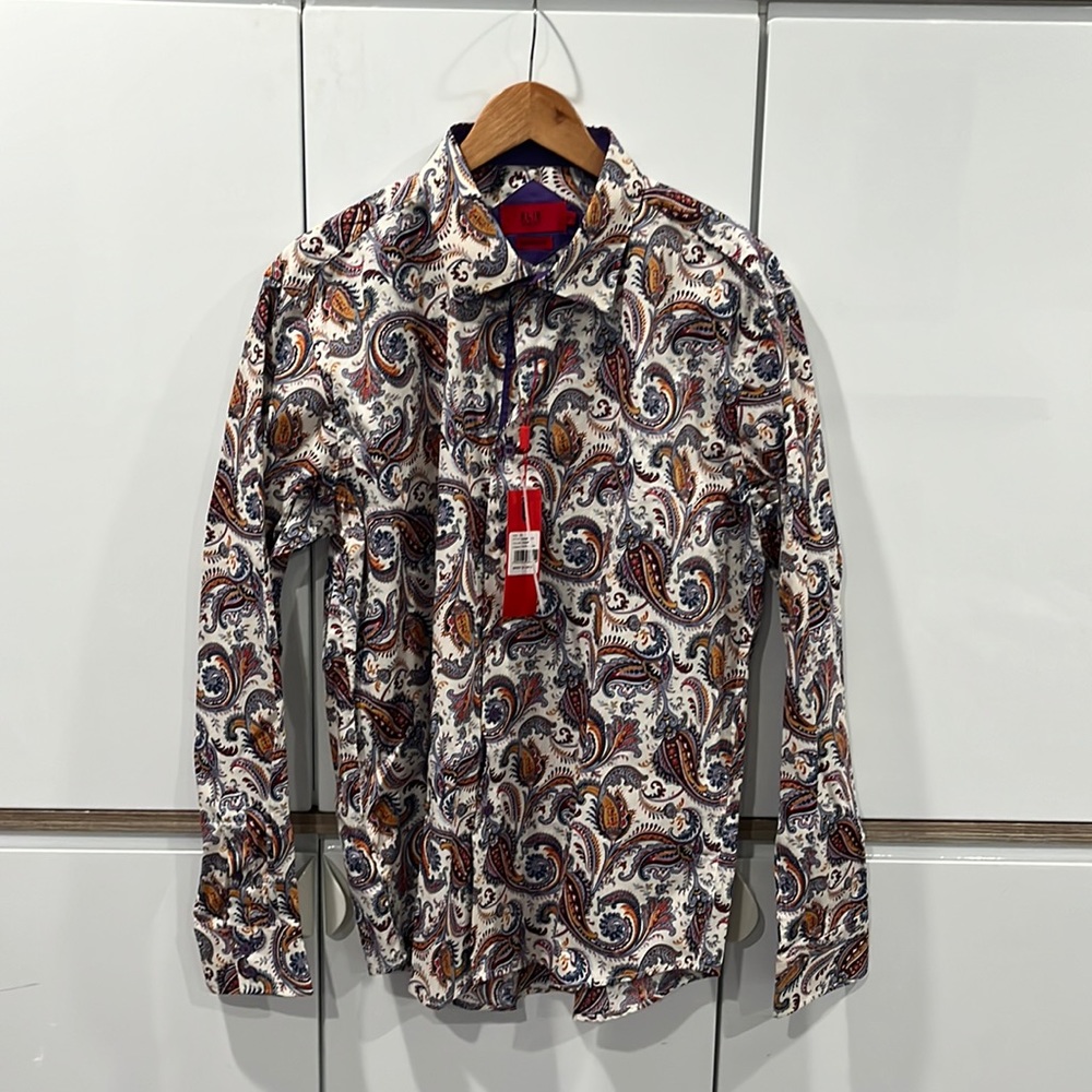 Brand new paisley dress shirt in XL